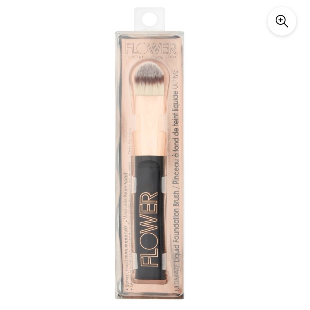 💐5/20$$💐Flower beauty ultimate foundation brush brand new in box